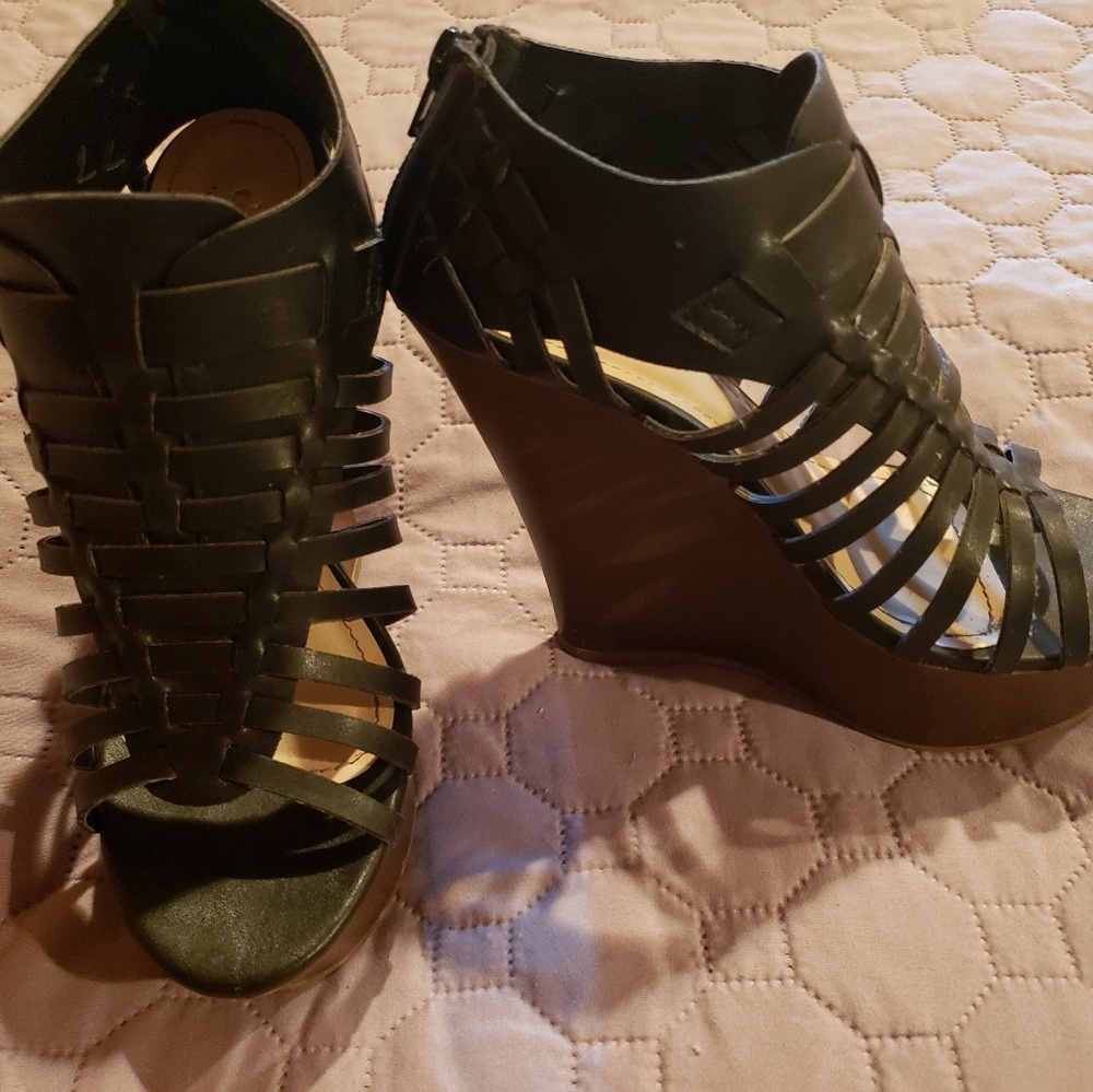 Wedges - Picture 2 of 5